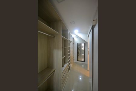 Casa para alugar com 150m², 2 quartos e 2 vagasQuarto 1-Closet