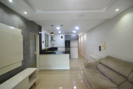 Sala de casa para alugar com 2 quartos, 150m² em Andrade Araujo, Nova Iguaçu