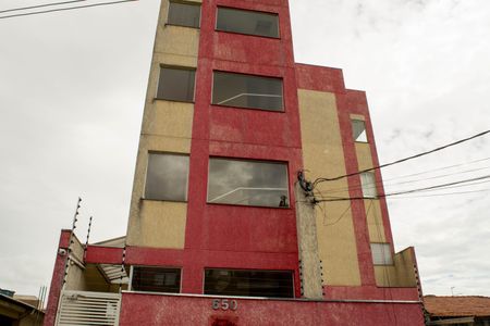 Apartamento à venda com 37m², 2 quartos e 1 vaga Apartamento à venda com 37m², 2 quartos e 1 vagaFachada