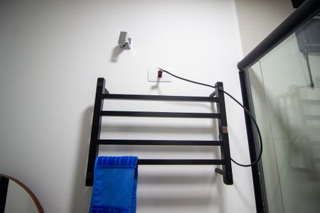 Banheiro de kitnet/studio para alugar com 1 quarto, 39m² em Vila Trujillo, Sorocaba