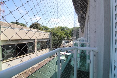 Casa de condomínio à venda com 110m², 3 quartos e 2 vagasVaranda quarto 3