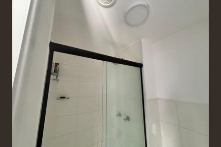 Apartamento à venda com 37m², 2 quartos e sem vaga Apartamento à venda com 37m², 2 quartos e sem vagaBanheiro