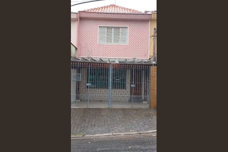 Casa à venda com 100m², 3 quartos e 2 vagas Casa à venda com 100m², 3 quartos e 2 vagasFachada