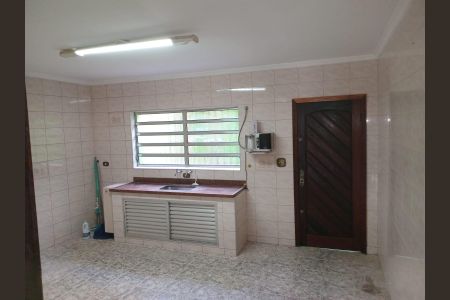 Casa à venda com 100m², 3 quartos e 2 vagas Casa à venda com 100m², 3 quartos e 2 vagasCozinha