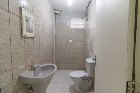 Banheiro de casa para alugar com 1 quarto, 40m² em Jardim Paulo Vi, São Paulo