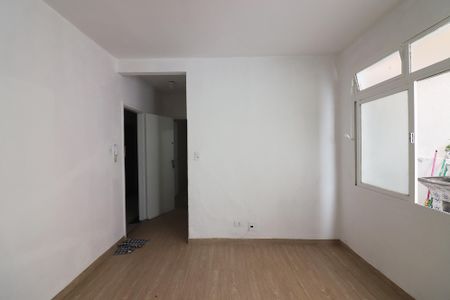 Apartamento para alugar com 72m², 2 quartos e 1 vagaSala 