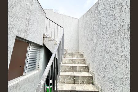 Casa à venda com 130m², 2 quartos e 1 vagaEscada