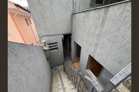 Casa à venda com 130m², 2 quartos e 1 vagaEscada