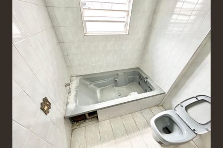 Casa à venda com 130m², 2 quartos e 1 vagaBanheiro da Suíte