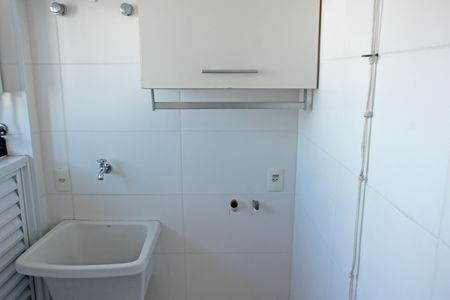 Apartamento para alugar com 67m², 3 quartos e 1 vaga Apartamento para alugar com 67m², 3 quartos e 1 vagaCozinha e Área de Serviço