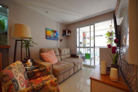 Apartamento para alugar com 2 quartos, 67m² em Coqueiros, Florianópolis