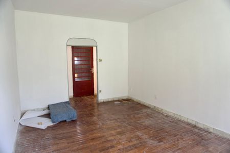 Casa à venda com 300m², 7 quartos e 3 vagas Casa à venda com 300m², 7 quartos e 3 vagasQuarto 3