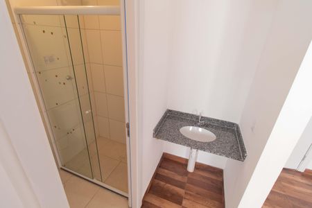 Apartamento para alugar com 36m², 2 quartos e sem vagaBanheiro