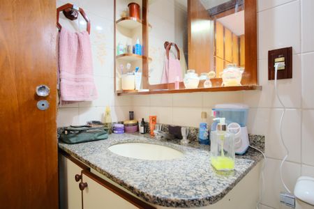 Apartamento à venda com 89m², 3 quartos e 2 vagasBanheiro da Suíte 1