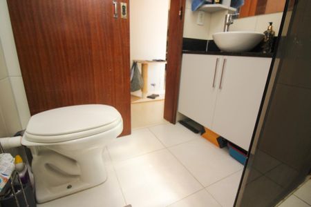 Apartamento à venda com 72m², 2 quartos e sem vagaBanheiro