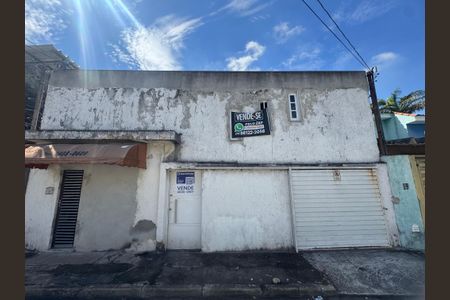 Casa à venda com 288m², 2 quartos e 1 vagaPlaca instalada na fachada do imóvel
