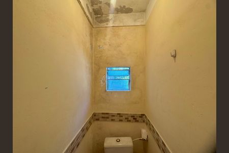 Casa à venda com 288m², 2 quartos e 1 vagaBanheiro 2