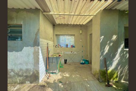 Casa à venda com 288m², 2 quartos e 1 vagaÁrea de Serviço