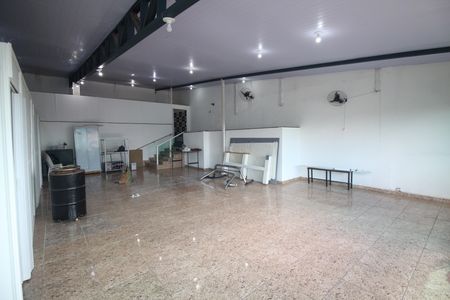 Casa à venda com 706m², 4 quartos e 4 vagasTerraço