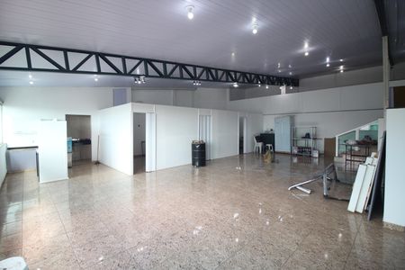 Casa à venda com 706m², 4 quartos e 4 vagasTerraço