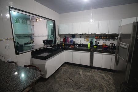 Casa à venda com 706m², 4 quartos e 4 vagasCozinha