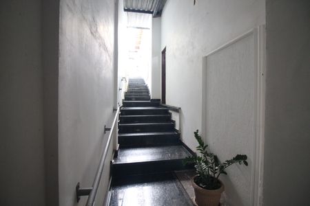 Casa à venda com 706m², 4 quartos e 4 vagasQuintal