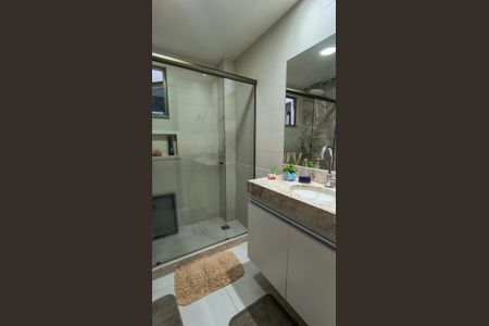 Apartamento para alugar com 400m², 4 quartos e 4 vagas Apartamento para alugar com 400m², 4 quartos e 4 vagasBanheiro da Suíte 1