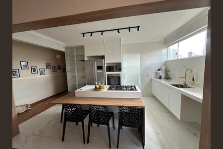 Apartamento à venda com 110m², 3 quartos e 1 vagaCozinha