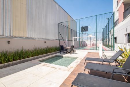 Apartamento à venda com 47m², 2 quartos e 1 vaga Apartamento à venda com 47m², 2 quartos e 1 vagaÁrea comum - Piscina