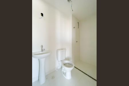 Apartamento à venda com 47m², 2 quartos e 1 vaga Apartamento à venda com 47m², 2 quartos e 1 vagaBanheiro