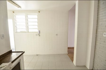 Apartamento para alugar com 102m², 2 quartos e 1 vaga Apartamento para alugar com 102m², 2 quartos e 1 vagaCozinha