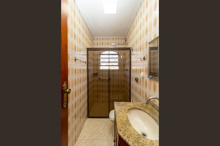 Casa para alugar com 160m², 4 quartos e 2 vagasBanheiro Social