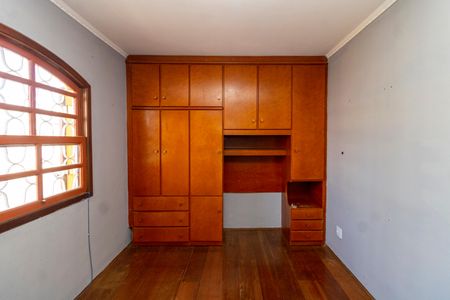 Casa para alugar com 160m², 4 quartos e 2 vagasQuarto 2