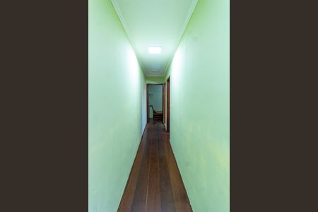 Casa para alugar com 160m², 4 quartos e 2 vagasCorredor 