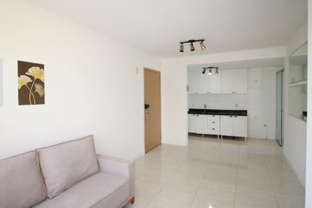 Sala de apartamento à venda com 3 quartos, 68m² em Jardim Carvalho, Porto Alegre