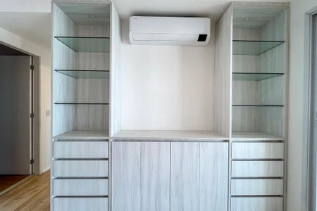 Apartamento à venda com 96m², 2 quartos e 2 vagasDetalhe da Sala