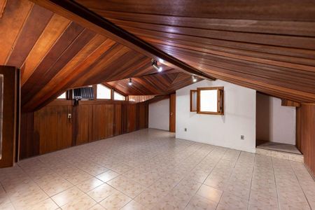 Quarto 3 de casa para alugar com 4 quartos, 311m² em Chácara das Pedras, Porto Alegre