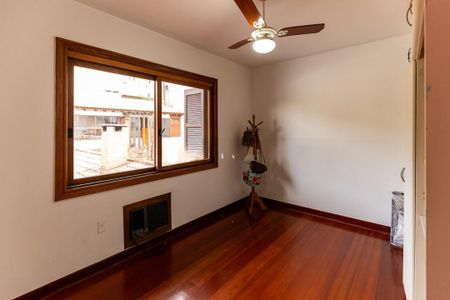 Quarto 4 de casa para alugar com 4 quartos, 311m² em Chácara das Pedras, Porto Alegre