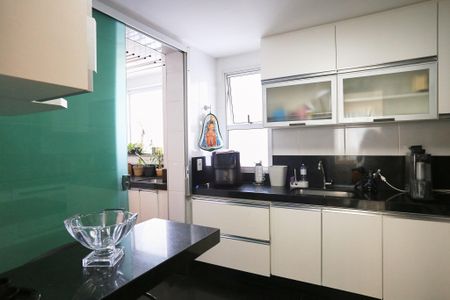 Apartamento para alugar com 84m², 3 quartos e 2 vagas Apartamento para alugar com 84m², 3 quartos e 2 vagasCozinha e Área de Serviço