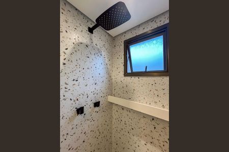 Apartamento à venda com 119m², 3 quartos e 2 vagasDetalhe do Banheiro da Suite 2