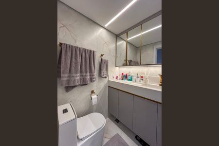 Apartamento à venda com 119m², 3 quartos e 2 vagasBanheiro da Suíte 1