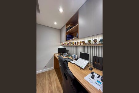 Apartamento à venda com 119m², 3 quartos e 2 vagasEscritório
