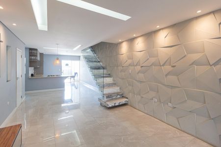 Casa para alugar com 190m², 3 quartos e 1 vaga Casa para alugar com 190m², 3 quartos e 1 vagaSala