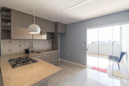 Casa para alugar com 190m², 3 quartos e 1 vaga Casa para alugar com 190m², 3 quartos e 1 vagaCozinha