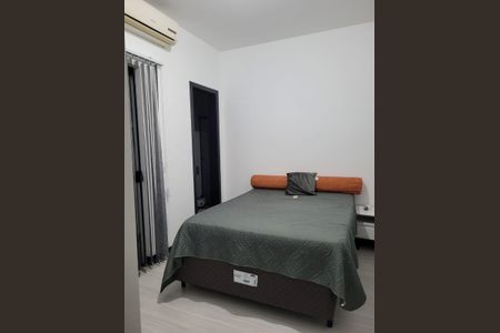 Quarto de apartamento para alugar com 2 quartos, 120m² em Canasvieiras, Florianópolis