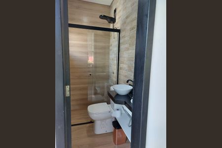 Banheiro de apartamento para alugar com 2 quartos, 120m² em Canasvieiras, Florianópolis
