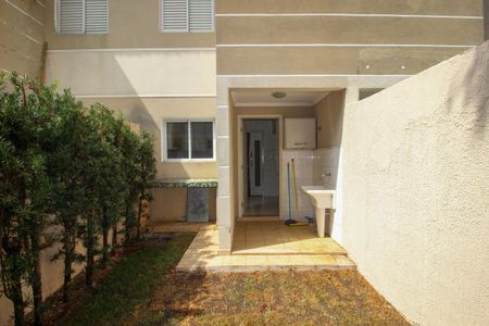 Casa de condomínio para alugar com 86m², 2 quartos e 1 vaga