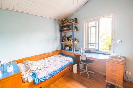 Casa de condomínio à venda com 468m², 3 quartos e 4 vagas Casa de condomínio à venda com 468m², 3 quartos e 4 vagasSuíte 2