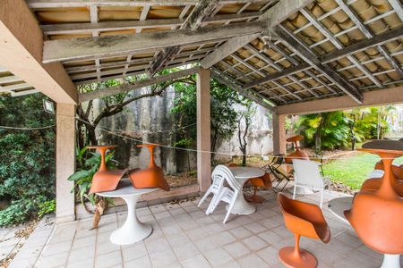 Casa de condomínio à venda com 468m², 3 quartos e 4 vagas Casa de condomínio à venda com 468m², 3 quartos e 4 vagasÁrea gourmet