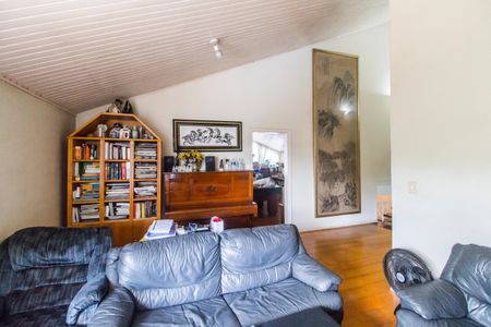 Casa de condomínio à venda com 468m², 3 quartos e 4 vagas Casa de condomínio à venda com 468m², 3 quartos e 4 vagasSala